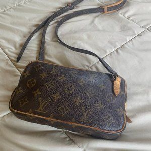 Louis Vuitton Marly Vandouliere Crossbody Bag